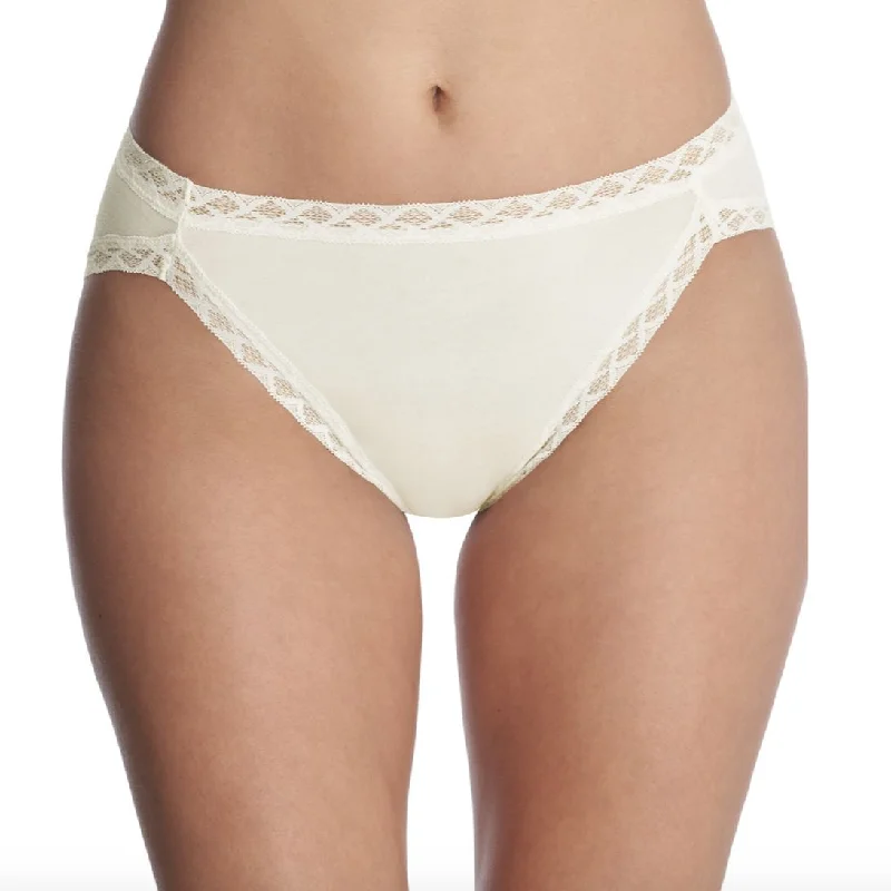 lace bikini panties for women with a glamorous lookNatori Bliss French Cut Panty in Ivory 152058