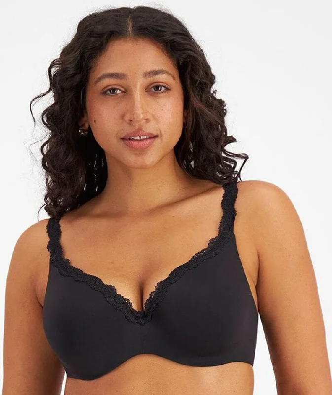 plunge wireless bras for a natural lookBerlei New Barely There Luxe Contour Bra - Black