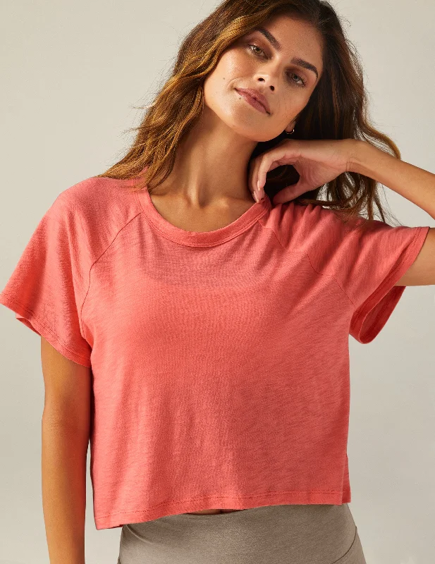 plunge wireless bras for a natural lookSignature High Low Cropped Tee