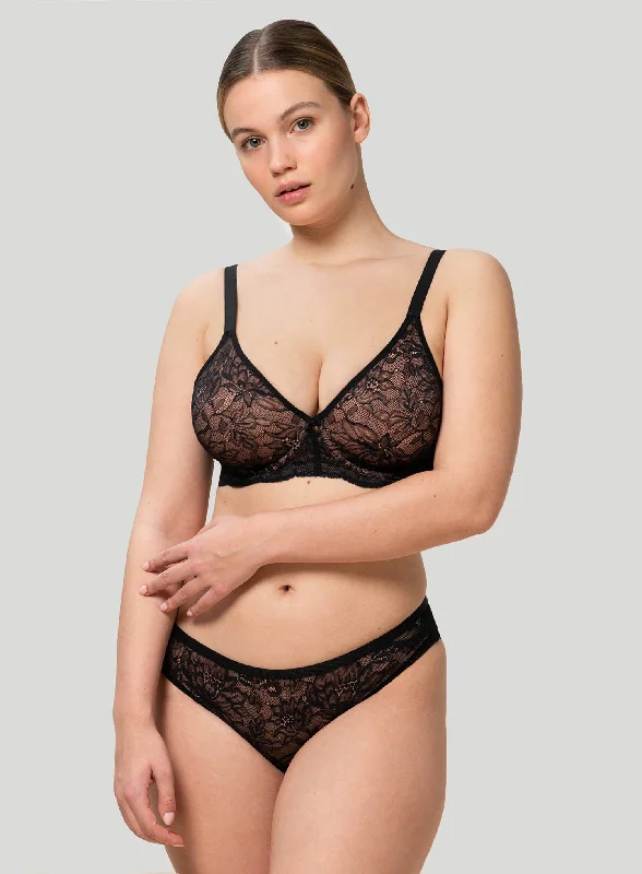 bralette with underwire for added supportTriumph: Amourette Charm W02 Black